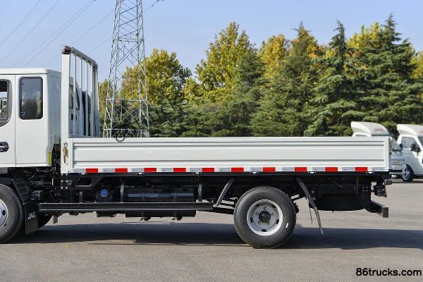 JAC Kangling H5 120 ch 4X2(6 roues) 3,85 m cabine avancée tout-terrain avec ridelles, camion léger (China VI) Carrosserie (2) | 86Trucks