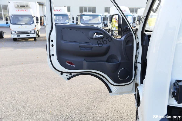 JAC Kaida EX5 3.5T 3.7m Single Row Pure Electric Cargo Van Truck 55.7kWh 4X2(6 wheels) Interior (2) | 86Trucks