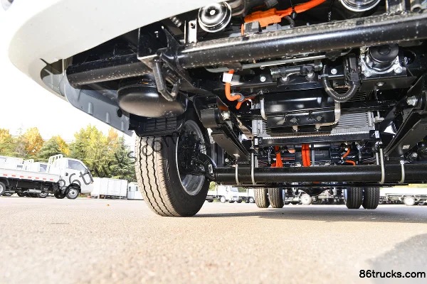 JAC Kaida EX5 3.5T 3.7m Single Row Pure Electric Cargo Van Truck 55.7kWh 4X2(6 wheels) Chassis (2) | 86Trucks