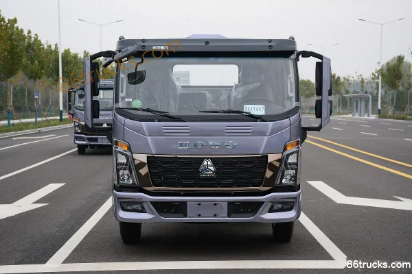 Sinotruk HOWO Tongshuai 160hp 4X2(6 wheels) 4.15m AT Automatic Single Row Flatbed Light Truck (China VI) Exterior (2) | 86Trucks
