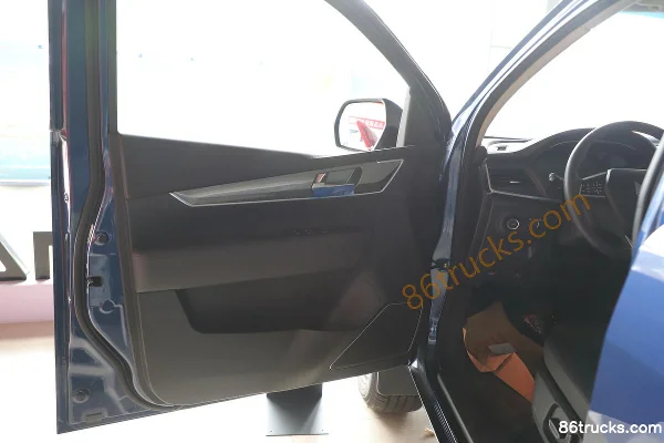 Qingling Isuzu Daka TAGA H Luxury Edition Standard Wheelbase 3.0T Diesel 150 hp 2WD Automatic Double Row Pickup (China VI) Chassis (2) | 86T
