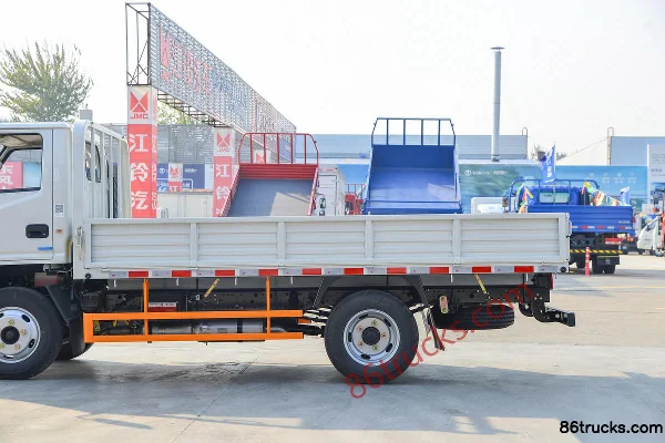 JMC Shunwei Small Truck 122hp 4X2(6 wheels) 3.7m Single Row Flatbed Small Truck (China VI) Body (2) | 86Trucks