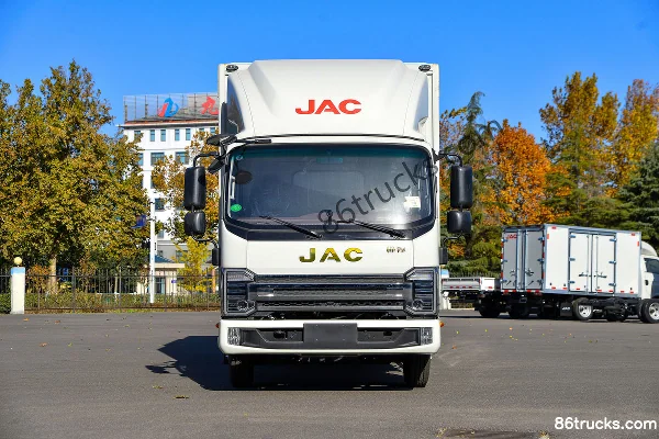 JAC Shuailing S6 160 hp 4X2(6 wheels) 4.12m single-row van light truck (China VI) Exterior (2) | 86Trucks