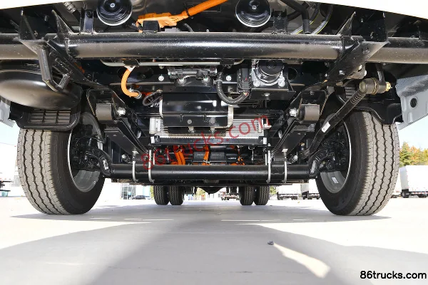 JAC Kaida X6 4.1T 3.7m Single Row Pure Electric Van Micro Truck 55.7kWh 4X2(6 wheels) Chassis (1) | 86Trucks