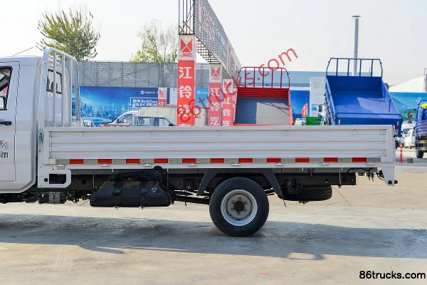 BAW Jingka T7 Comfort Edition 2.0L 133ch 4X2(6 roues) Essence 3,7m simple cabine camion plateau léger (China VI) Carrosserie (2) | 86Trucks