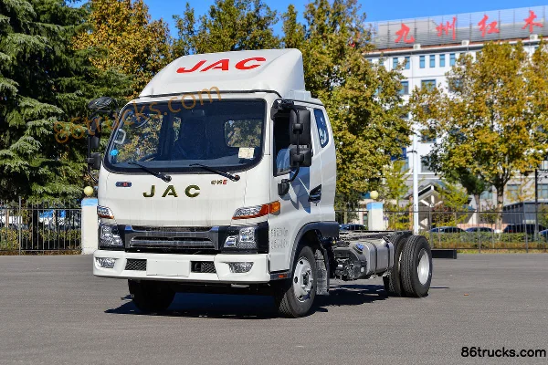 JAC Shuailing E Medium Body 129 hp 4X2(6 wheels) 3.89m semi-row railed light truck (China VI) Exterior (3) | 86Trucks