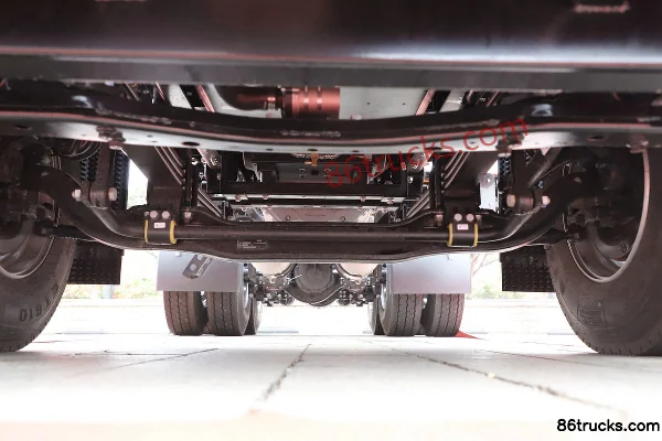 JAC Chaoyue Q7 heavy truck 25T 6X4(10 wheels) pure electric tractor truck 391.6kWh Chassis (1) | 86Trucks