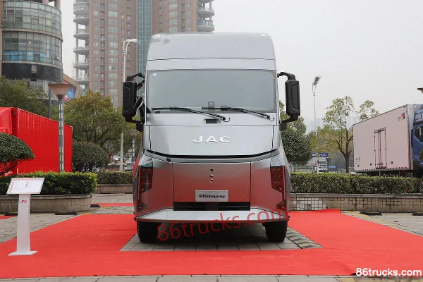 DeepWay Deep Star 6X4(10 wheels) Battery Swap Pure Electric Tractor Truck Exterior (2) | 86Trucks