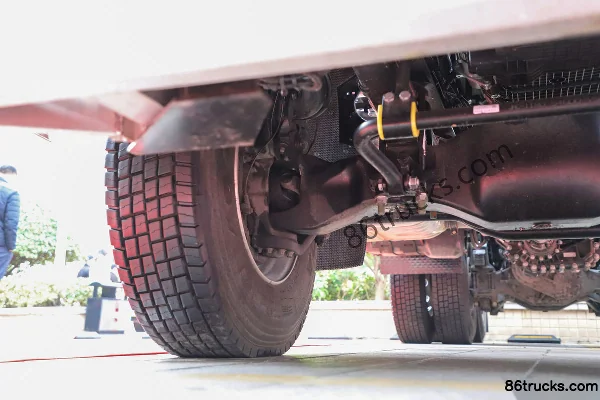 JAC Gallop K7 heavy truck 630 hp 6X6(10 wheels) AMT automatic tractor truck Chassis (2) | 86Trucks