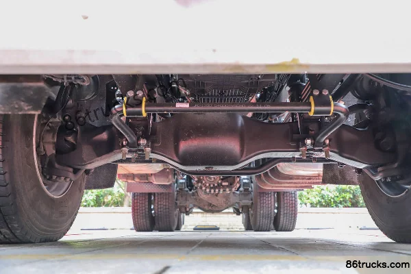 JAC Gallop K7 heavy truck 630 hp 6X6(10 wheels) AMT automatic tractor truck Chassis (1) | 86Trucks