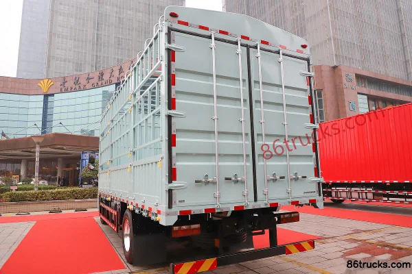 JAC Gallop A6 PLUS 260 ch 4X2(6 roues) 6,8 m avec ridelles camion porteur Carrosserie (3) | 86Trucks