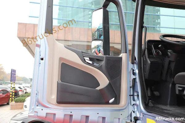 JAC Star X5 Heavy Truck 510 hp 6X4(10 wheels) LNG Tractor Truck Cab (2) | 86Trucks
