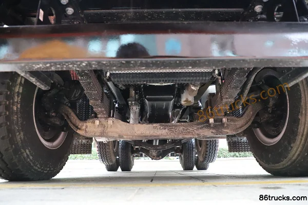 JAC Feiyue J3 270 hp 6X2(8 wheels) 4m dump truck Chassis (1) | 86Trucks