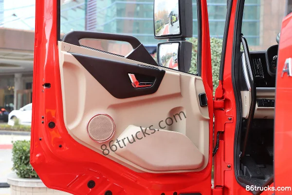 JAC Gallop A6 PLUS 240hp 4X2(6 wheels) 9.8m Wing Opening Box Cargo Truck Cab (2) | 86Trucks