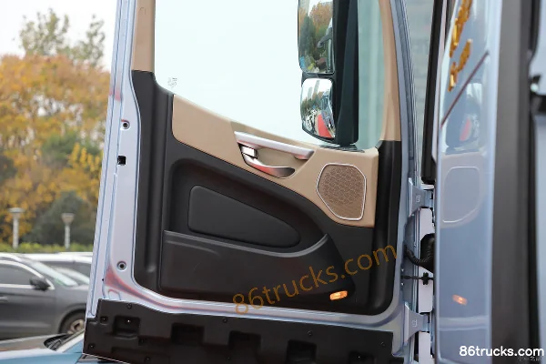 JAC Xingyao X7 Heavy Truck 570hp 6X4(10 wheels) Tractor Truck Cab (2) | 86Trucks