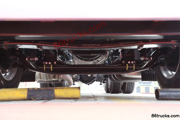 JAC Xingyao X7 Heavy Truck 570hp 6X4(10 wheels) Tractor Truck Chassis (1) | 86Trucks
