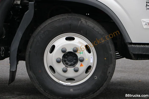 Foton Times Pilot G5 150 hp 4X2(6 wheels) 4.17m single-row flatbed light truck Chassis (1) | 86Trucks