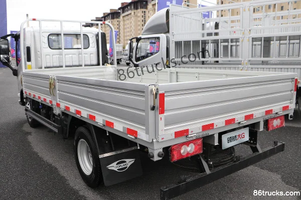 Foton Times Pilot G5 150 hp 4X2(6 wheels) 4.17m single-row flatbed light truck Body (1) | 86Trucks