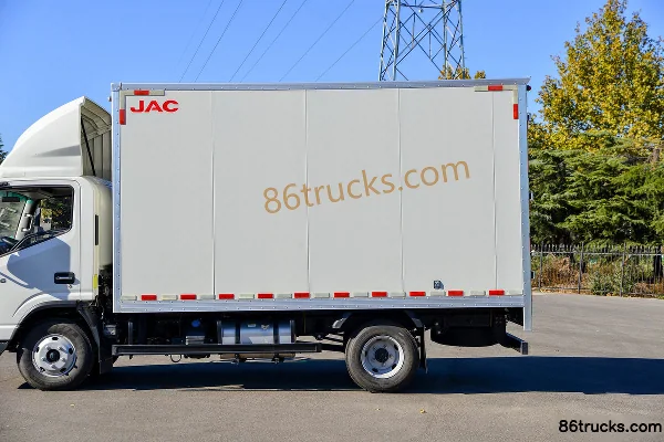 JAC Shuailing S6 130 hp 4X2(6 wheels) 4.12m single-row box light truck (China VI) Body (2) | 86Trucks