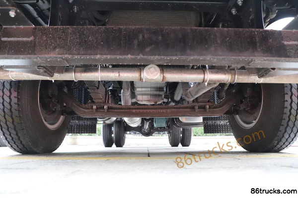 JAC Gallop A5L III 220 hp 4X2(6 wheels) water sprinkler truck Chassis (1) | 86Trucks