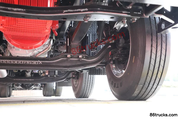 JAC Gallop Xingyao X7 520 hp 8X4(12 wheels) 9.3m AMT Automatic Refrigerated Truck Chassis (3) | 86Trucks