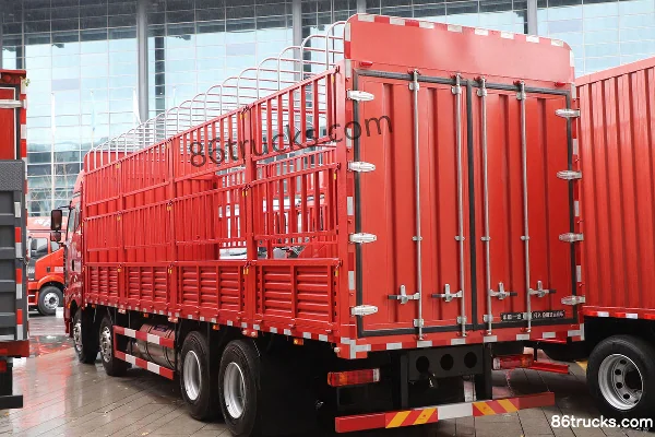 FAW Jiefang J6V Leading Edition 12.5L LNG 500 hp 8X4(12 wheels) FAW Jiefang 12-Speed 9.5m Stake Cargo Truck Body (2) | 86Trucks