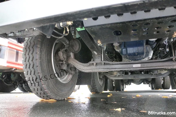 FAW Jiefang Qingdao JK6 350 hp 8X4(12 wheels) 5.6m dump truck Chassis (2) | 86Trucks