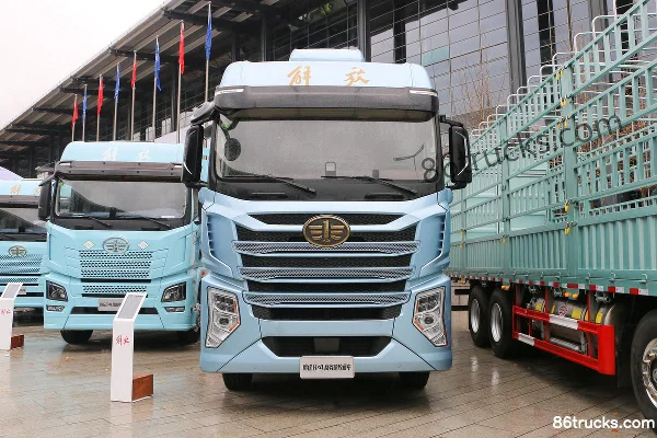 FAW Jiefang Qingdao Yingtu cabine affaires 620 ch 8X4(12 roues) 9,5 m camion frigorifique AMT automatique (ralentisseur hydraulique) Extérie