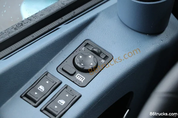 FAW Jiefang Qingdao JH6 Zhixiang Edition Southern Version 14.6L LNG 530 hp 4X2(6 wheels) Fast Gear 16-speed AMT Automatic Tractor Truck Cab
