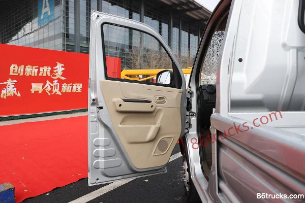 FAW Jiefang E90 3.5T 3.69m cabine simple camion plateau électrique pur 55.06kWh 4X2(6 roues) Intérieur (1) | 86Trucks
