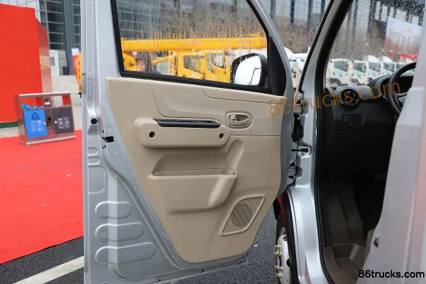 FAW Jiefang E90 3.5T 3.665m Single Row Pure Electric Box Van Micro Truck 55.06kWh 4X2(6 wheels) Interior (2) | 86Trucks
