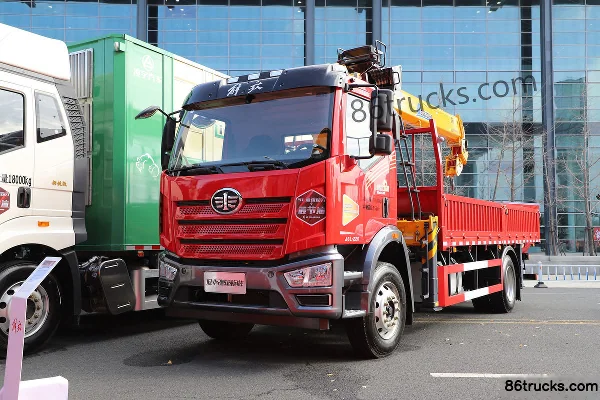 FAW Jiefang J6L 220hp 4X2(6 wheels) truck-mounted crane (XCMG brand) Exterior (3) | 86Trucks