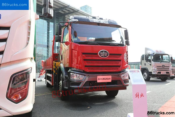FAW Jiefang FAW Jiefang J6L Medium Truck truck-mounted crane