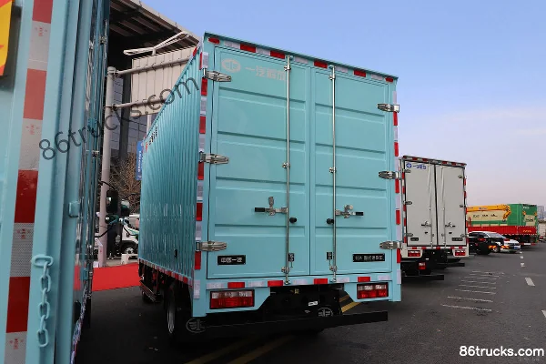 FAW Jiefang Hu VN 2L CNG 150hp 4X2(6 wheels) WLY 5-speed 4.16m single-row van light truck Body (3) | 86Trucks