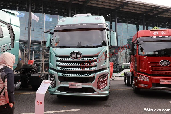 FAW Jiefang J6V Heavy Truck 530 hp 6X4(10 wheels) Dual Fuel Tractor Truck (Hydraulic Retarder) Exterior (2) | 86Trucks
