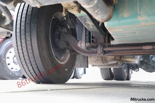 FAW Jiefang J7 tracteur routier 620 ch 6X4(10 roues) AMT automatique Châssis (2) | 86Trucks