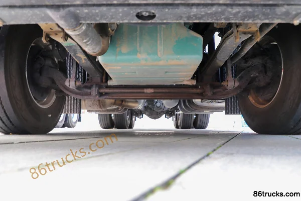 FAW Jiefang J7 tracteur routier 620 ch 6X4(10 roues) AMT automatique Châssis (1) | 86Trucks