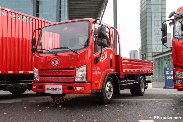 FAW Jiefang Hu VR Basement Edition 142hp 4X2(6 wheels) 3.65m single-row flatbed light truck Exterior (3) | 86Trucks