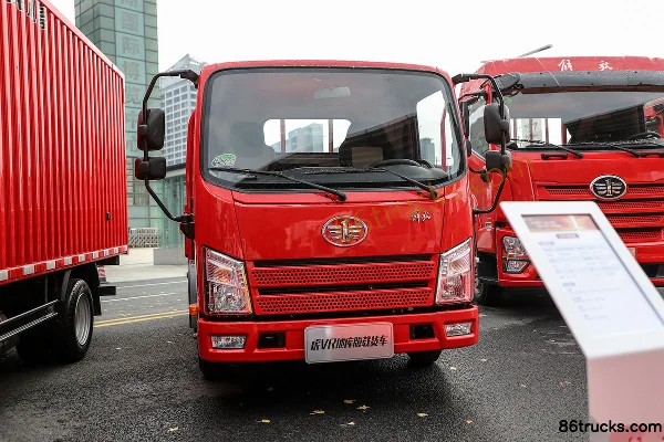 FAW Jiefang Hu VR Basement Edition 142hp 4X2(6 wheels) 3.65m single-row flatbed light truck Exterior (2) | 86Trucks