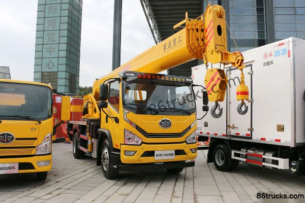 FAW Jiefang FAW Jiefang Hu 6G truck-mounted crane