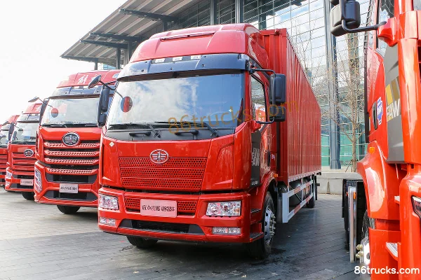 FAW Jiefang J6L Elite Edition 7.34L LNG 290hp 4X2(6 wheels) FAW Jiefang 8-speed 7.7m semi-panel van cargo truck Exterior (3) | 86Trucks
