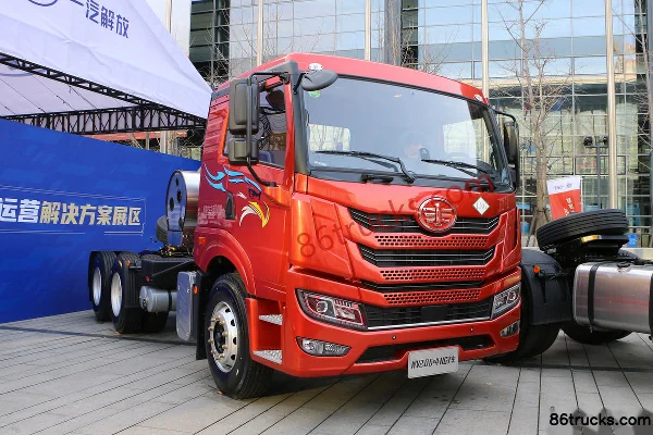 FAW Jiefang Qingdao HanV2.0 12.5L LNG 480 hp 6X4(10 wheels) FAW Jiefang 12-speed High Roof Tractor Truck Exterior