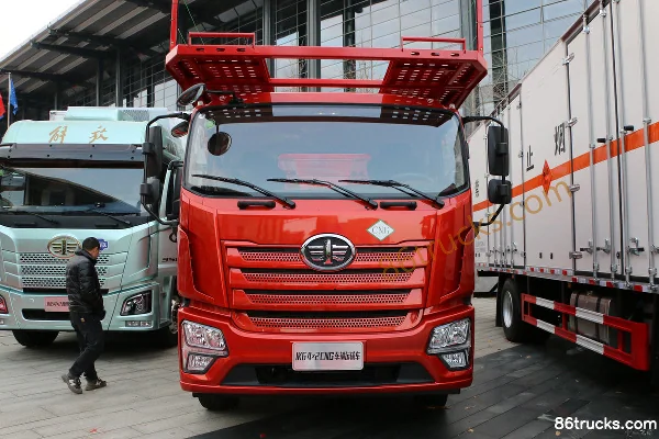 FAW Jiefang Qingdao FAW Jiefang JK6 260 ch 4X2(6 roues) CNG camion transporteur de voitures Extérieur (2) | 86Trucks