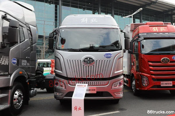 FAW Jiefang J6E poids lourd 580 ch 6X4(10 roues) tracteur routier AMT automatique Extérieur (2) | 86Trucks