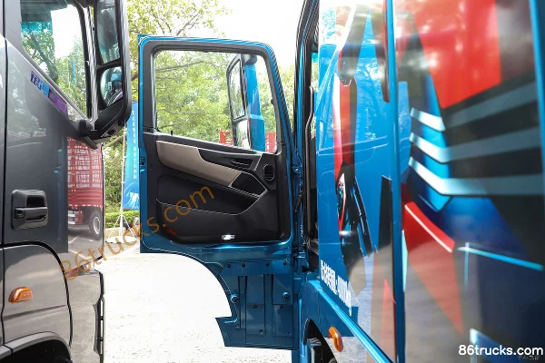 AumanGTL Star Wing PRO Northern Edition 12.9L Diesel 600hp 6X4(10 wheels) ZF 12-speed AMT Automatic Tractor Truck Cab (1) | 86Trucks