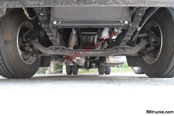 Foton Auman Planet 300 hp 4X2(6 wheels) 6.8m AMT Automatic Refrigerated Truck Chassis (1) | 86Trucks