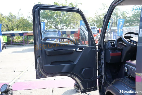 Foton Forland S1 1.5L 136hp 4X2(6 wheels) Gasoline 3.7m AMT Single-row Van Light Truck Cab (1) | 86Trucks