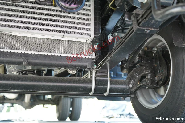 Foton Forland S1 1.5L 136hp 4X2(6 wheels) Gasoline 3.7m AMT Single-row Van Light Truck Chassis (3) | 86Trucks