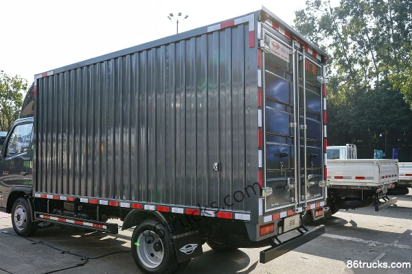 Foton Forland S1 1.5L 136hp 4X2(6 wheels) Gasoline 3.7m AMT Single-row Van Light Truck Body (1) | 86Trucks