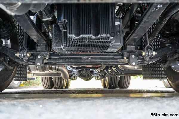 Foton Auman Galaxy Cross Edition 680hp 6X4(10 wheels) AMT Tractor Truck Chassis (1) | 86Trucks